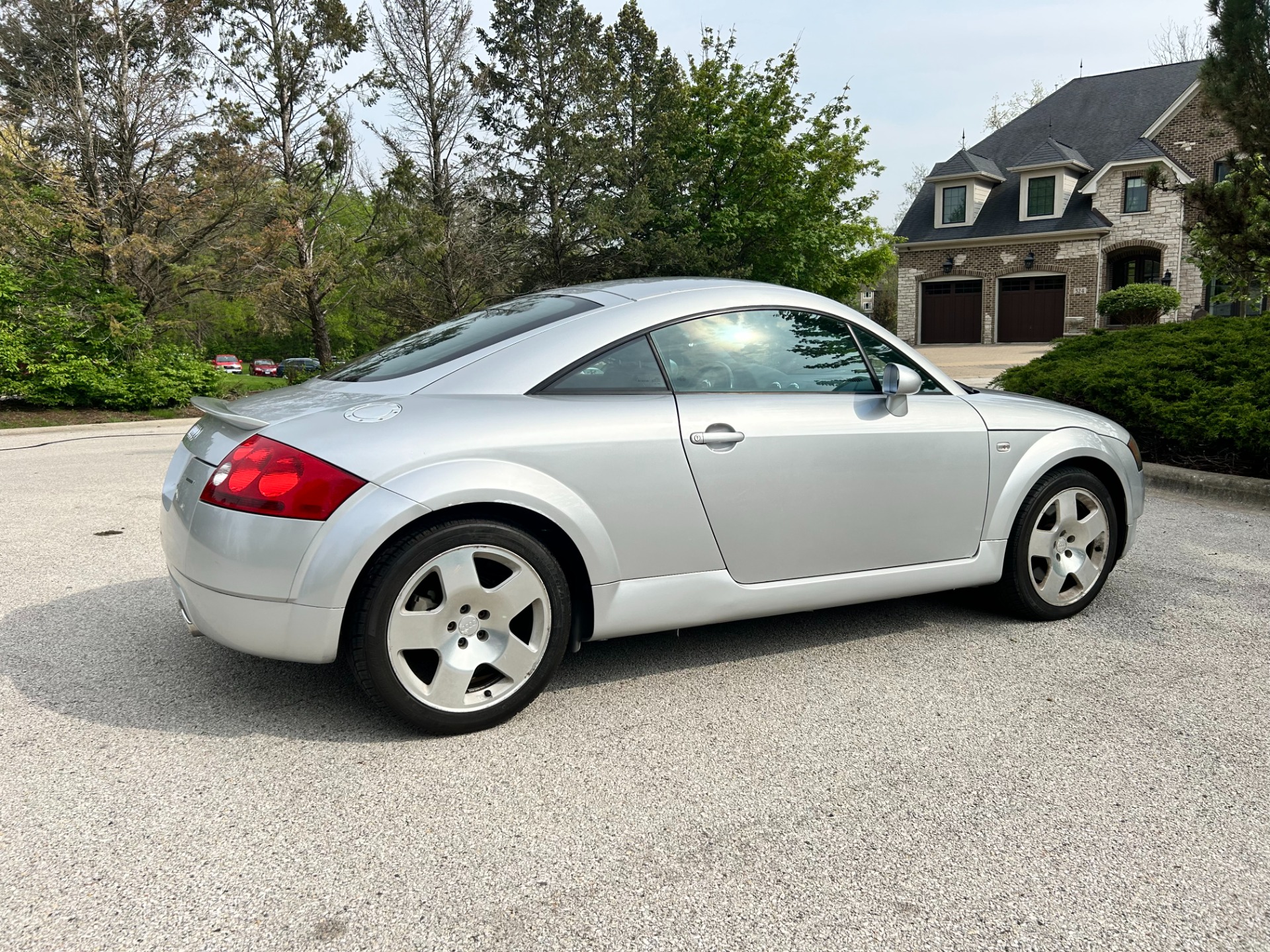 2001 Audi TT Quattro photo 2