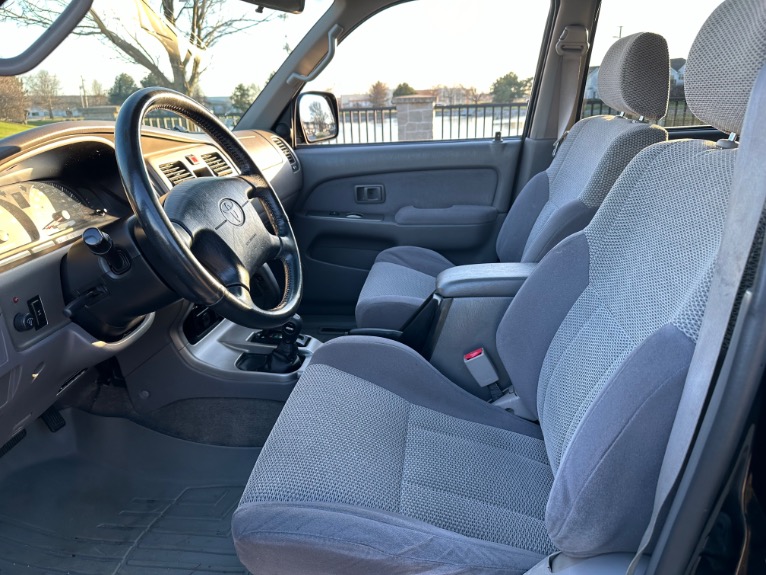 Used 2002 Toyota 4Runner SR5 for sale Sold at Private Collection Chicago in Naperville IL 60563 11