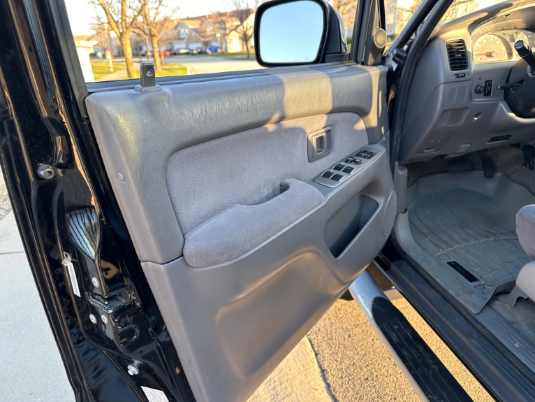 Used 2002 Toyota 4Runner SR5 for sale Sold at Private Collection Chicago in Naperville IL 60563 14