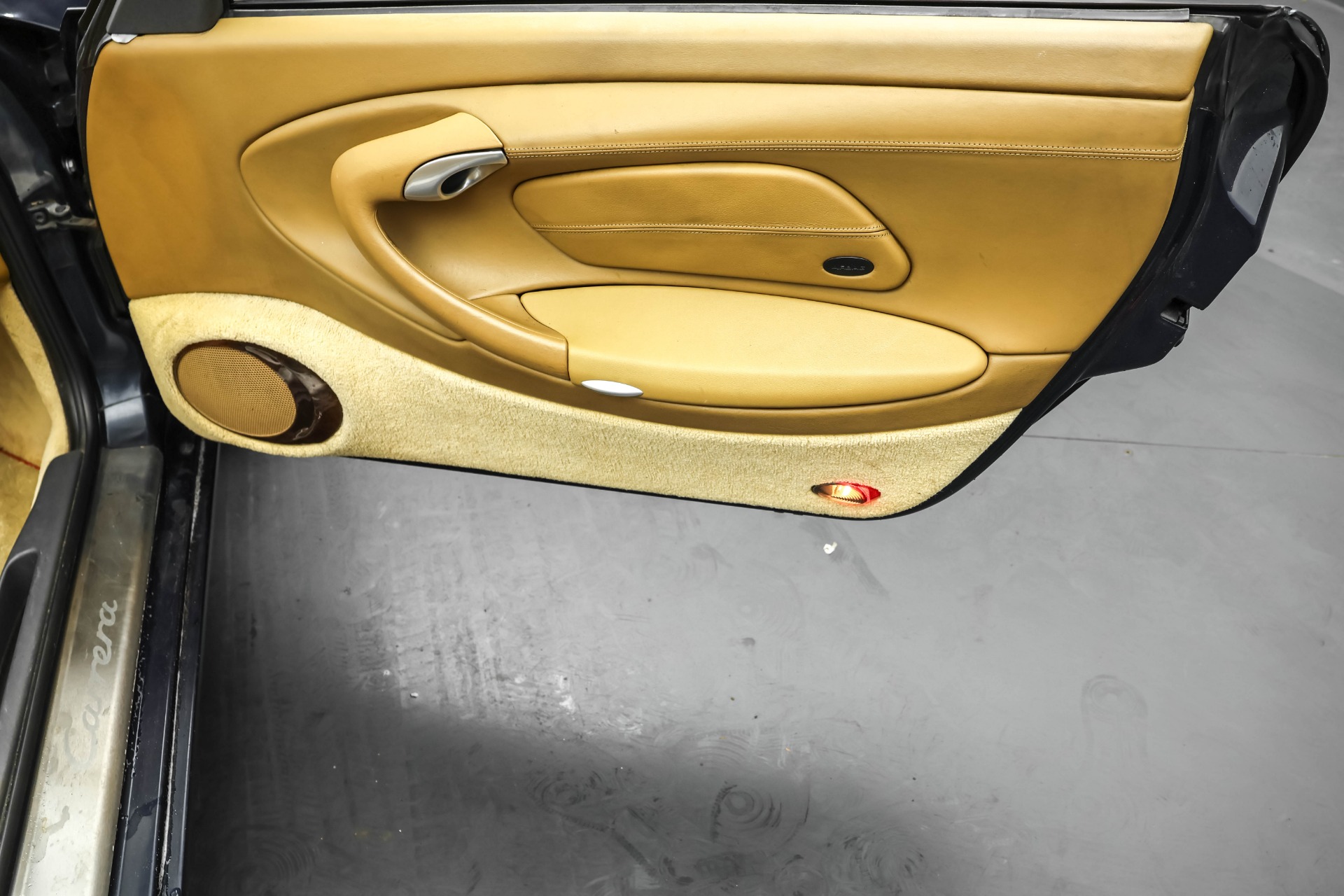 1999 Porsche 911 Cabriolet photo 16