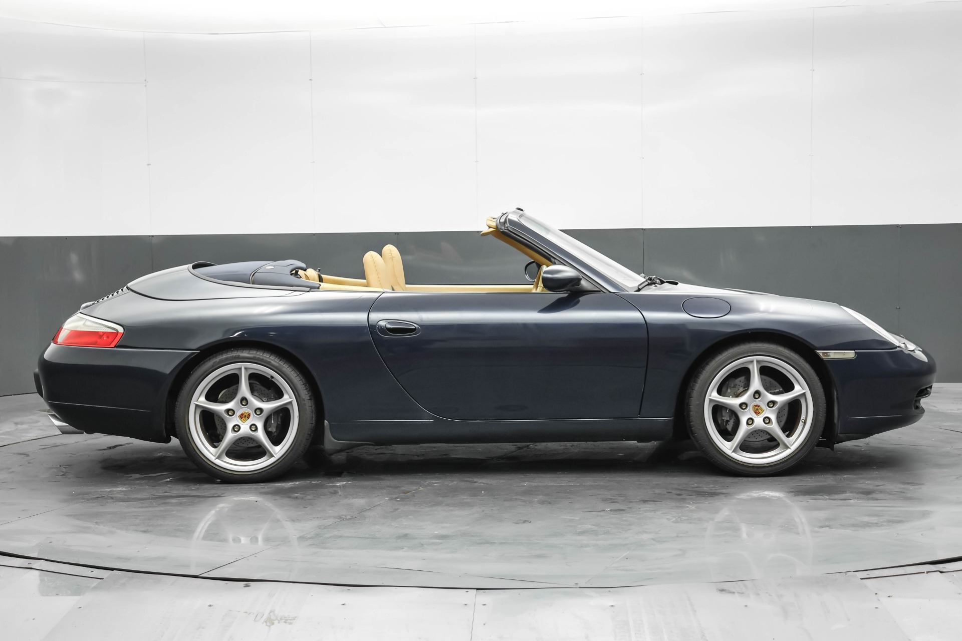 1999 Porsche 911 Cabriolet photo 19