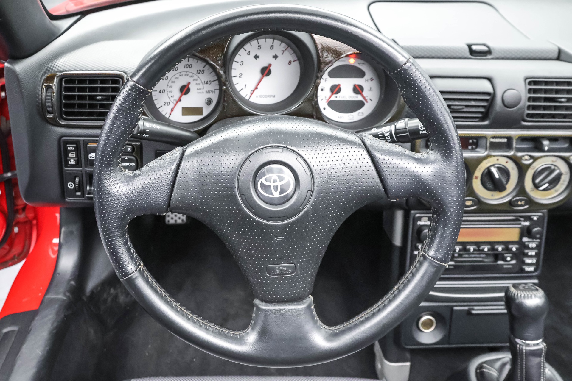 2001 Toyota MR2 Spyder photo 9
