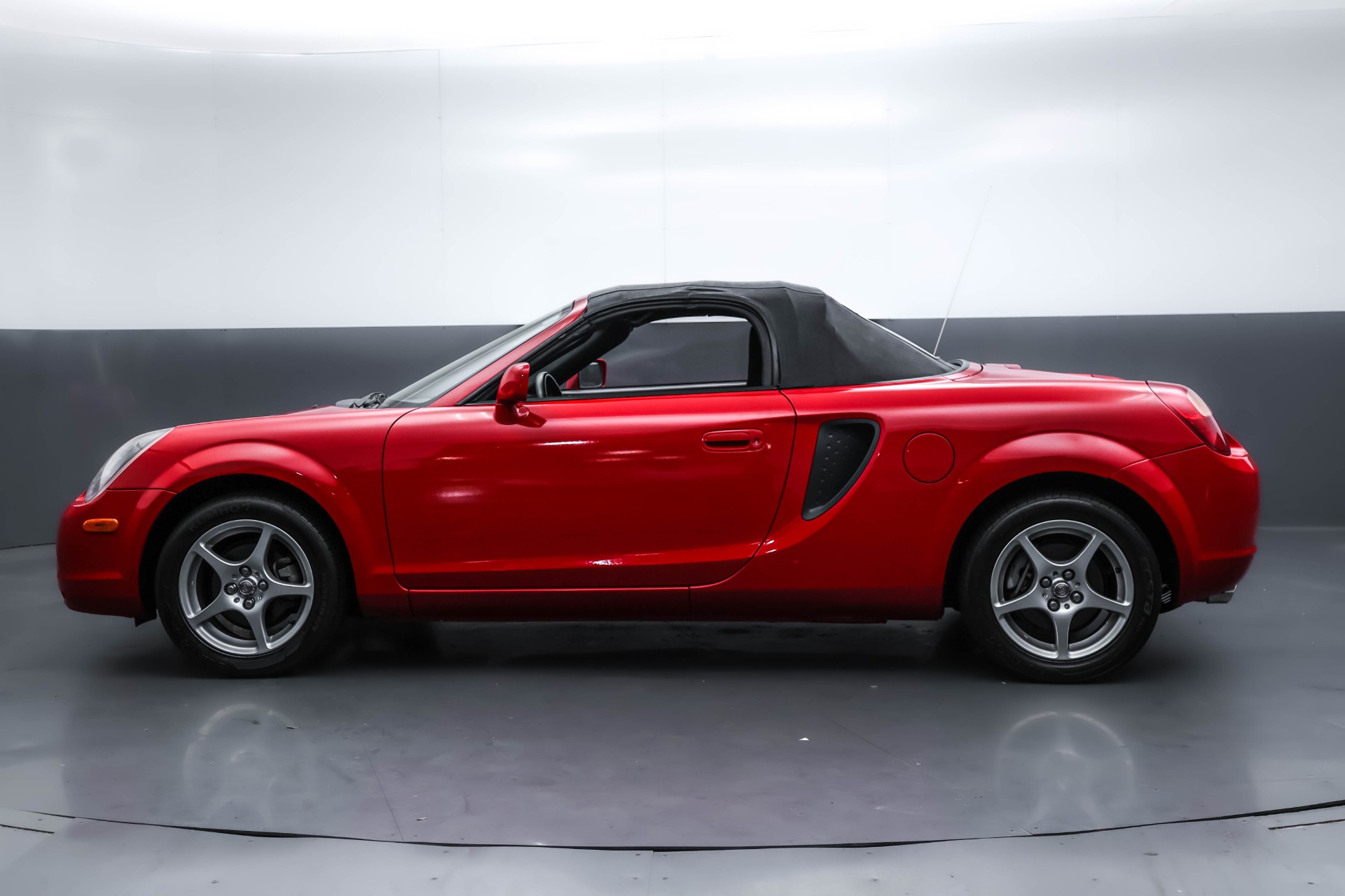 2001 Toyota MR2 Spyder photo 23
