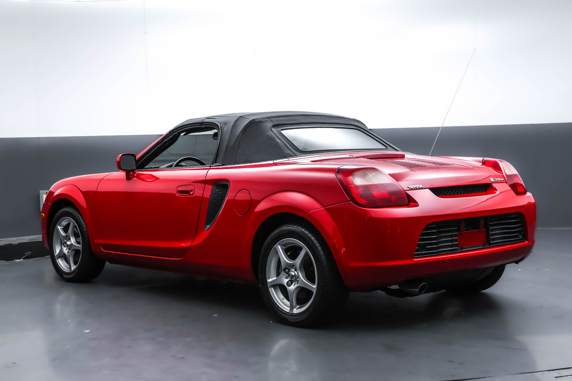 2001 Toyota MR2 Spyder photo 24