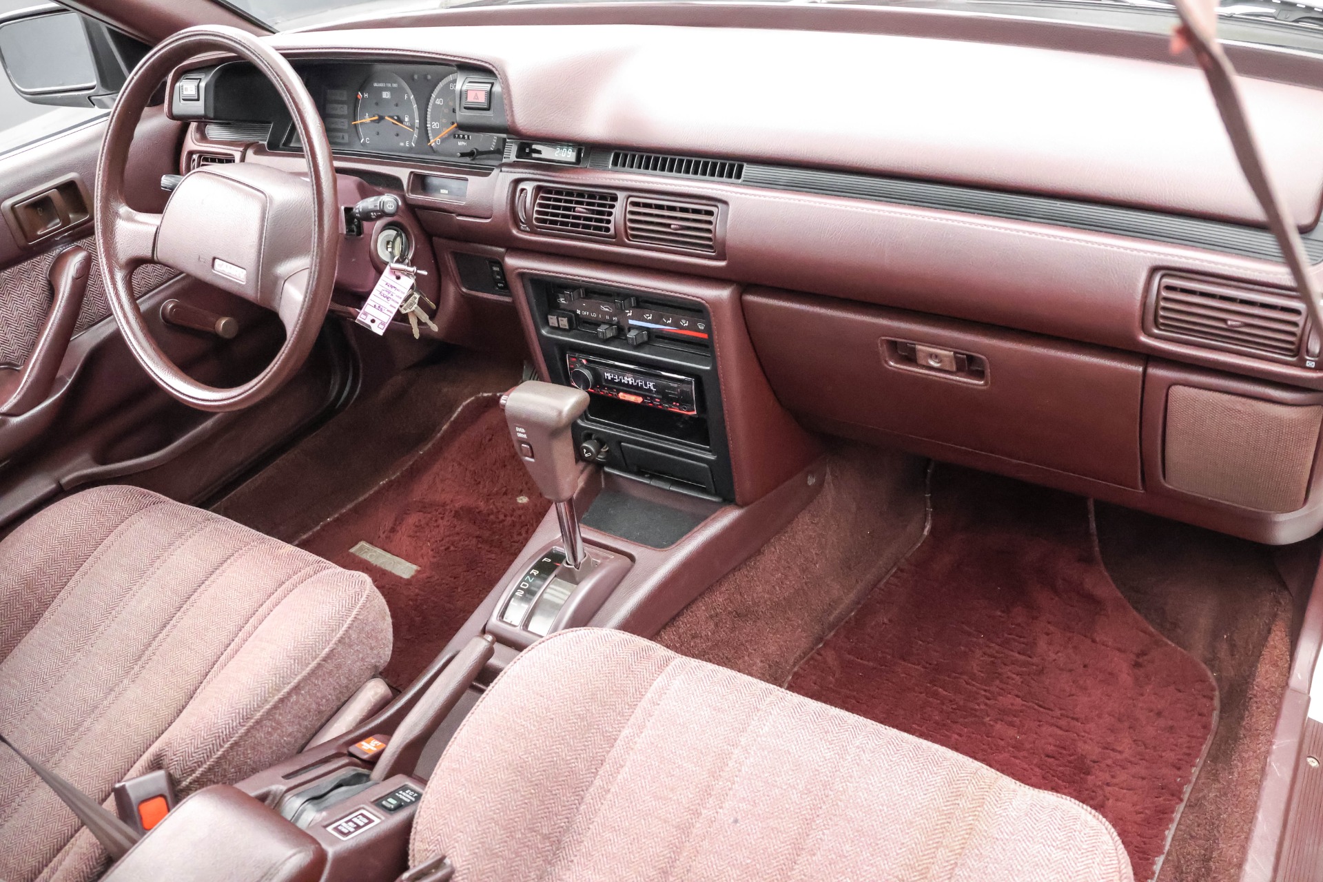 1987 Toyota Camry DX photo 11