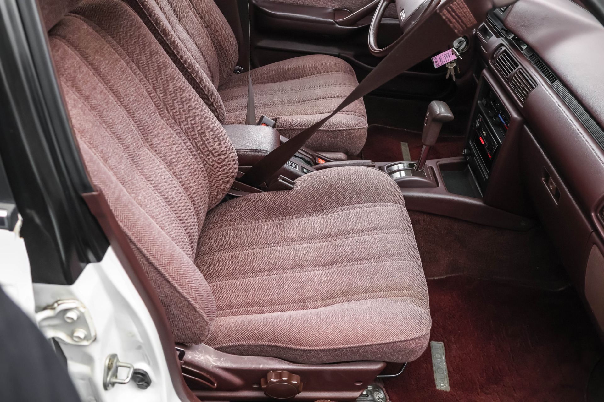 1987 Toyota Camry DX photo 12