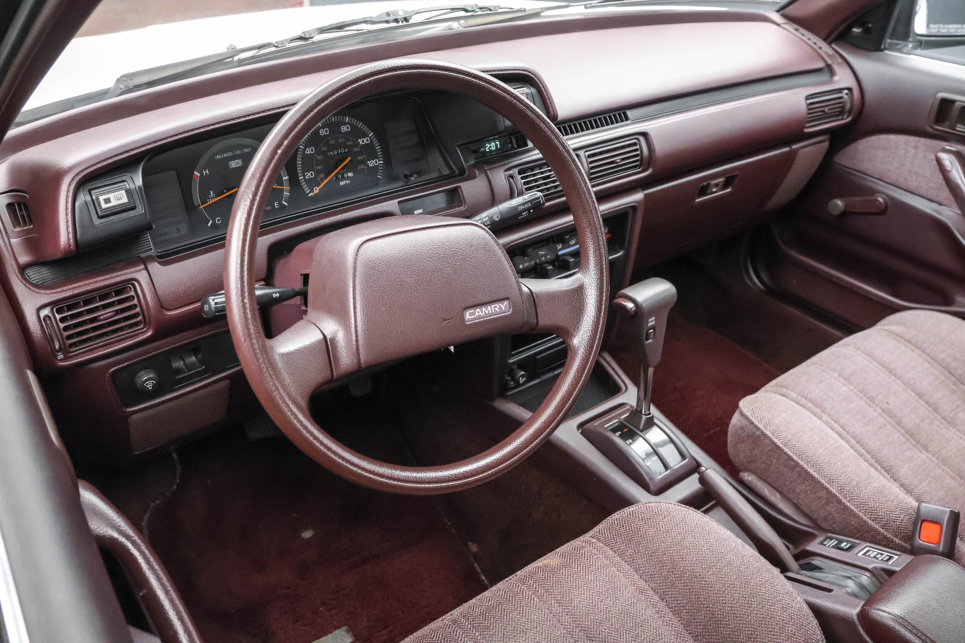 1987 Toyota Camry DX photo 23