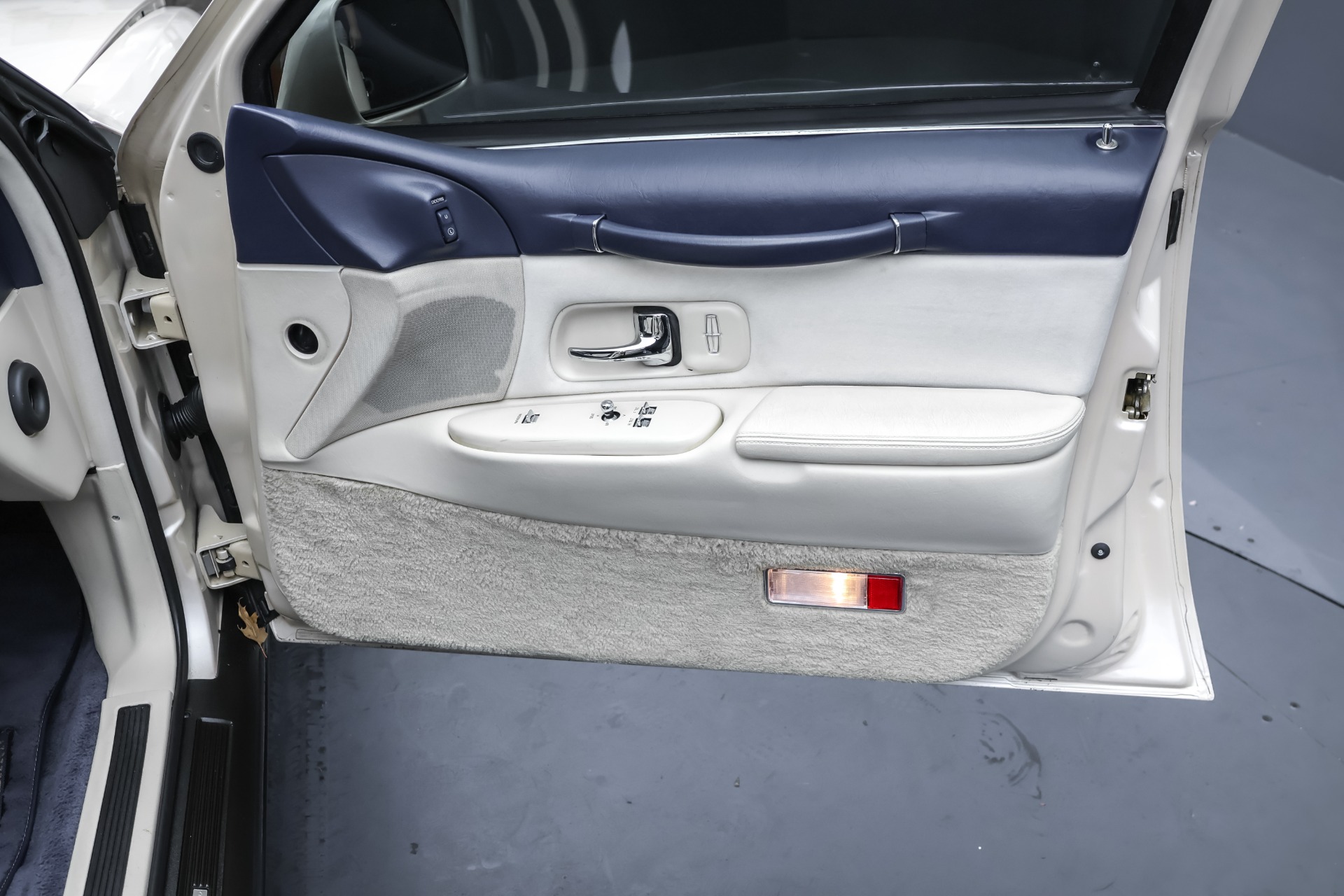 1995 Lincoln towncar シグネチャー 内装 LincolnMotorCar Showcase