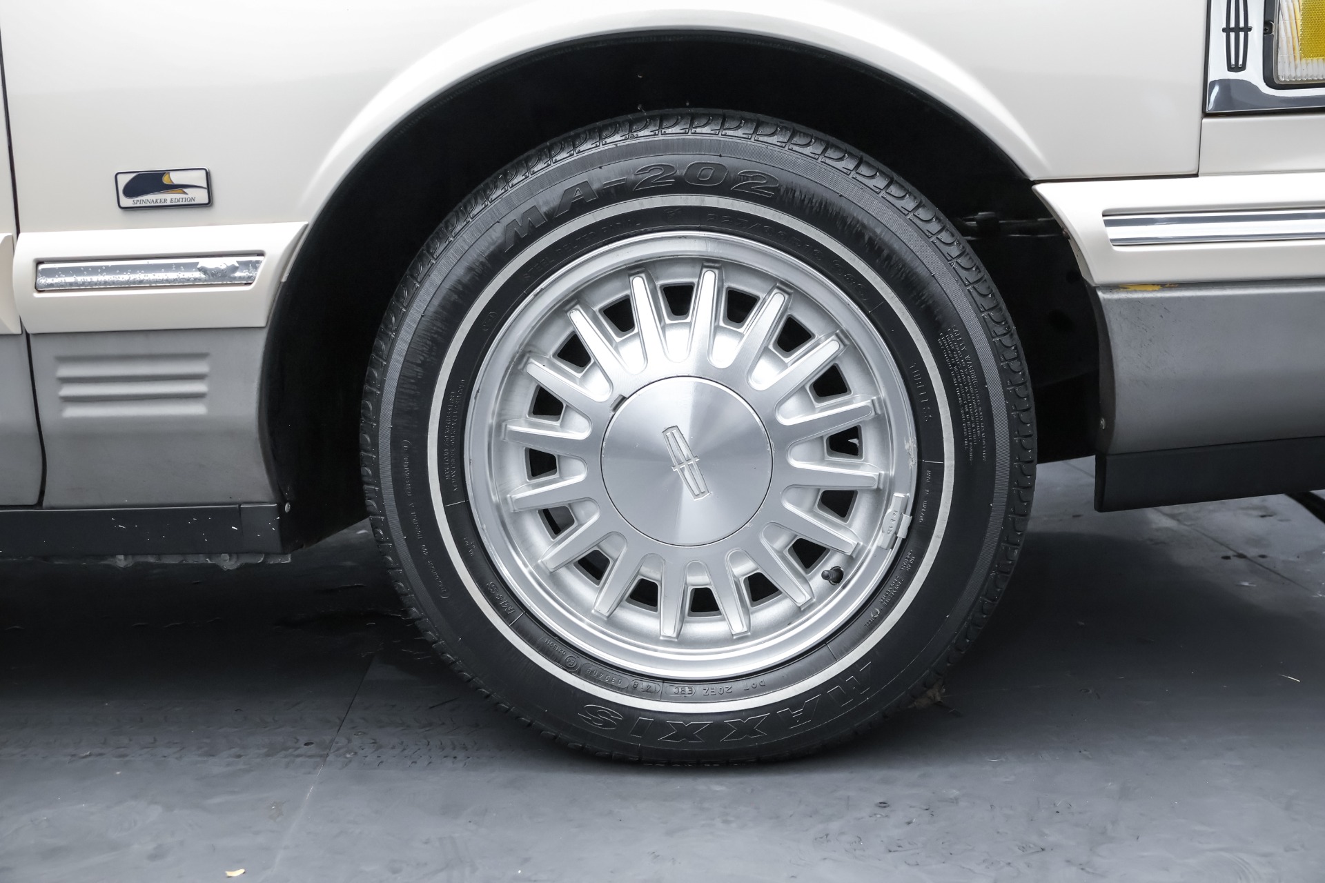 Used 1995 Lincoln Town Car Signature For Sale (Sold) | Private