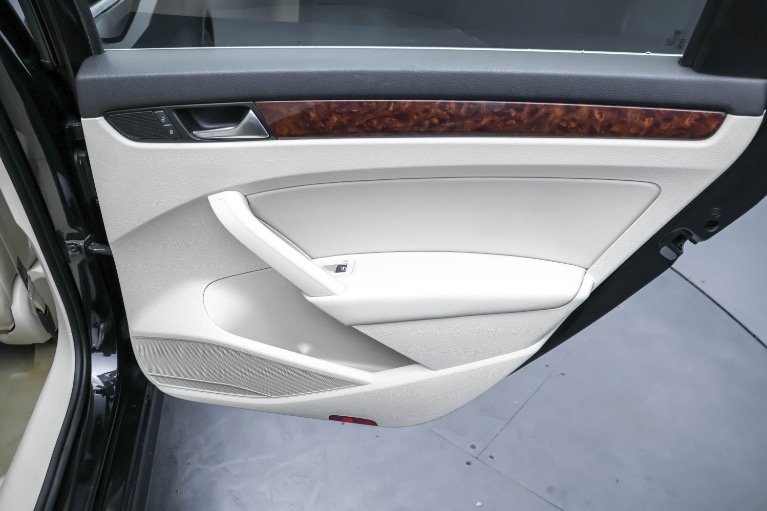 2013 Volkswagen Passat SEL - Photo 38