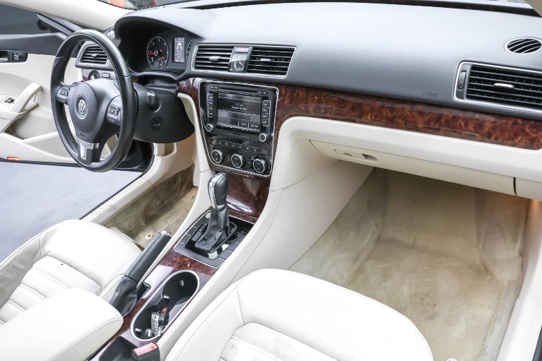 2013 Volkswagen Passat SEL - Photo 39