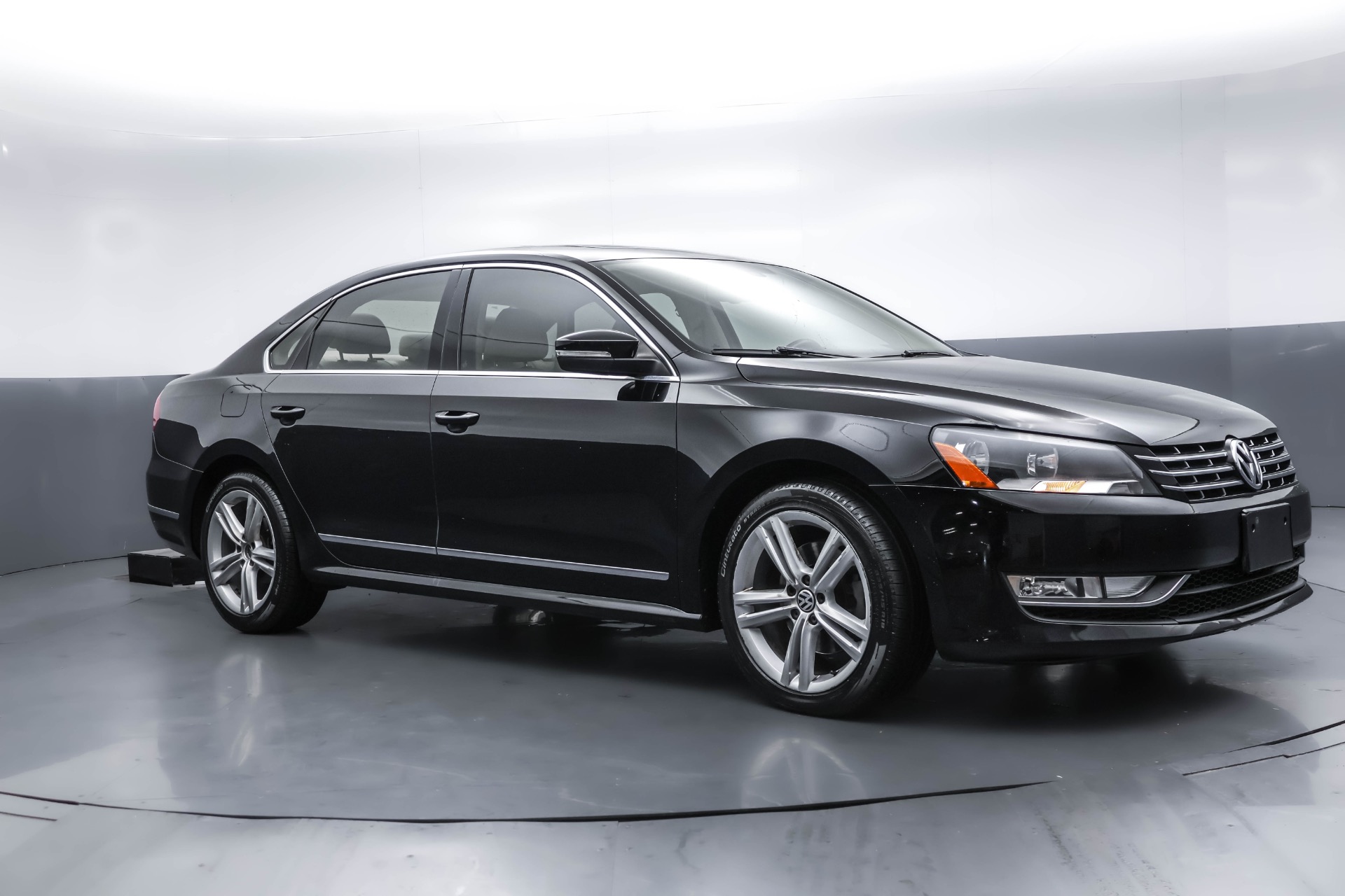 2013 Volkswagen Passat SEL - Photo 21