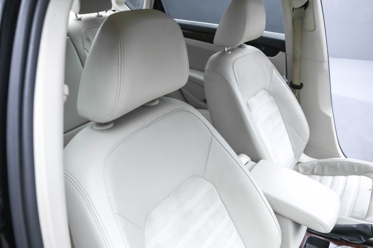 2013 Volkswagen Passat SEL - Photo 29