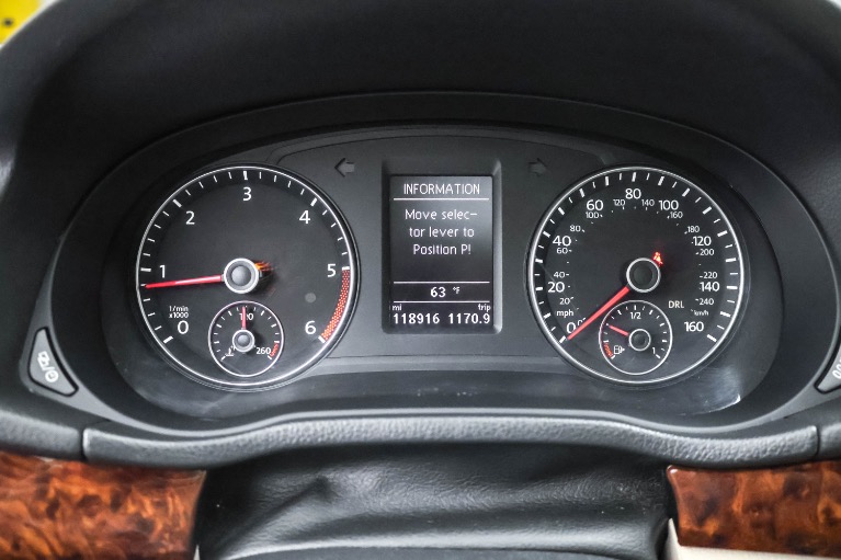 2013 Volkswagen Passat SEL - Photo 32