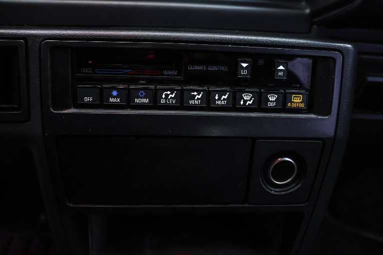 1994 Oldsmobile Cutlass Supreme - Photo 39