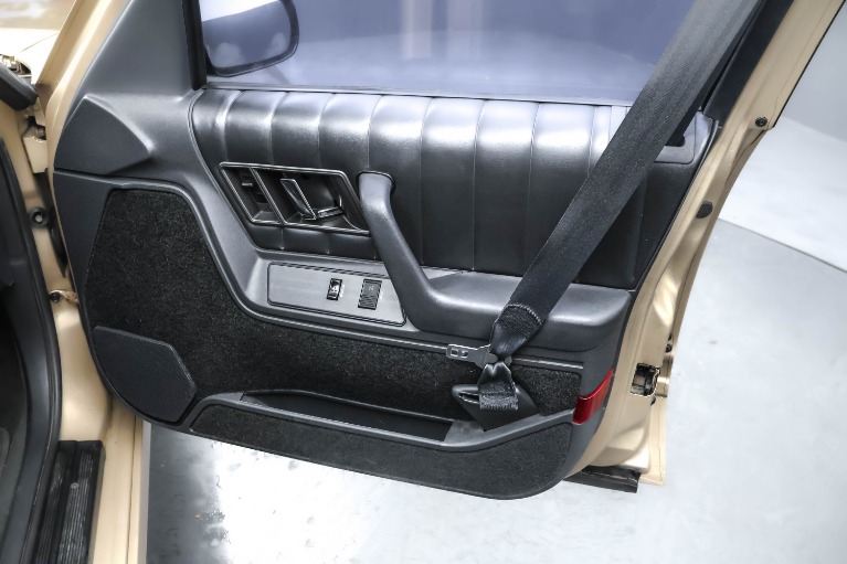1994 Oldsmobile Cutlass Supreme - Photo 48