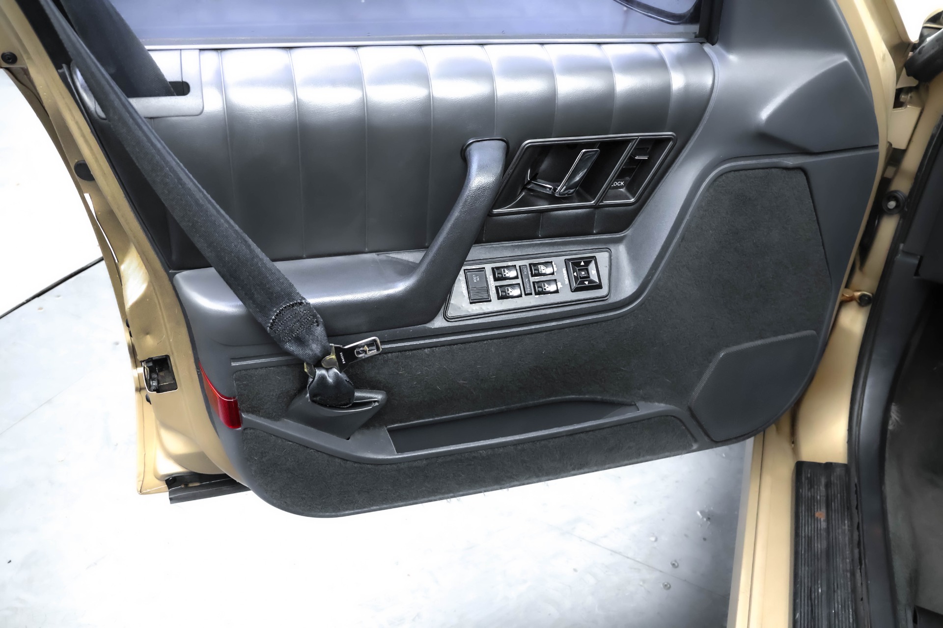 1994 Oldsmobile Cutlass Supreme - Photo 8