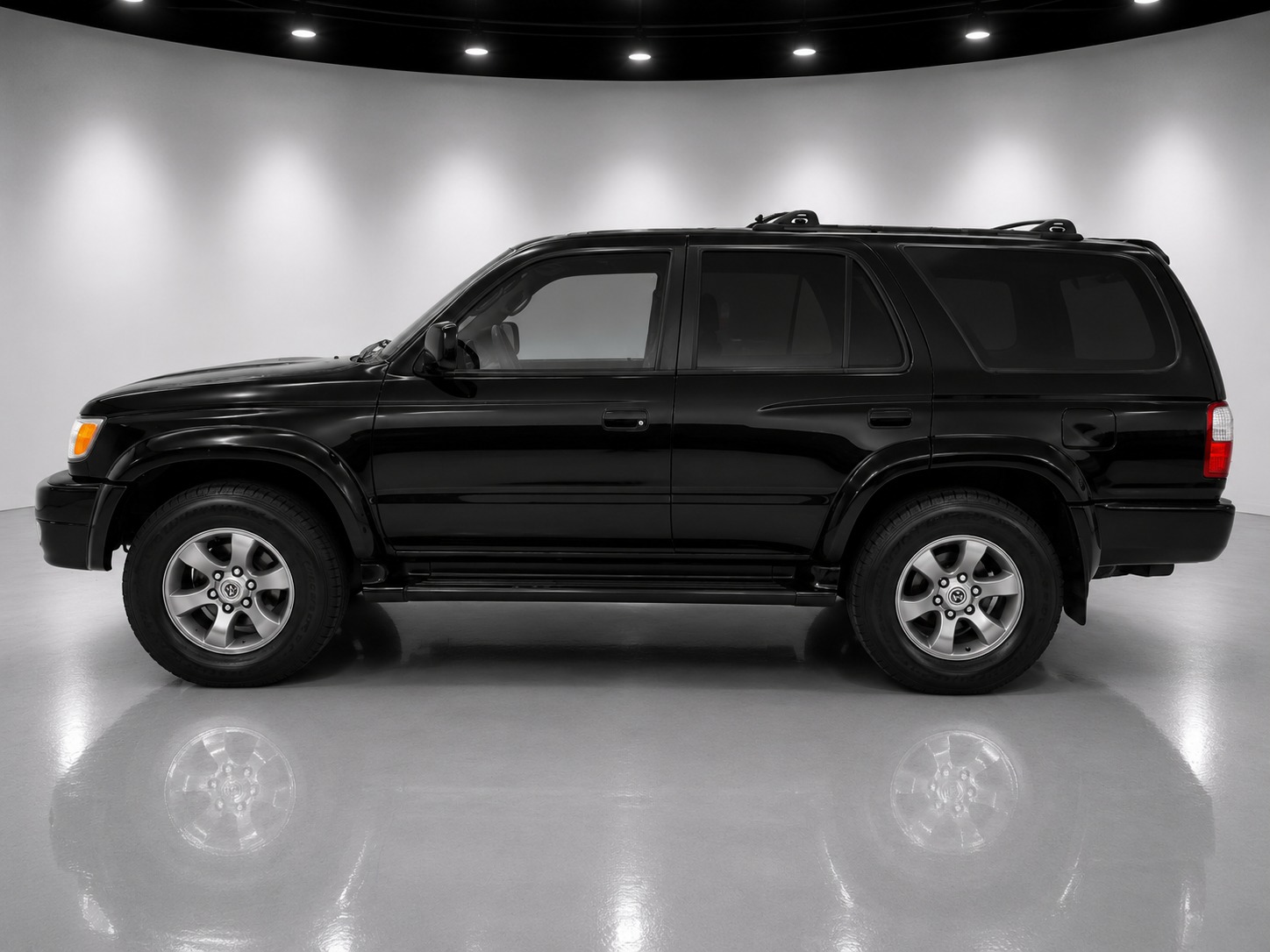 2000 Toyota 4Runner SR5 4X4 4AT's photo